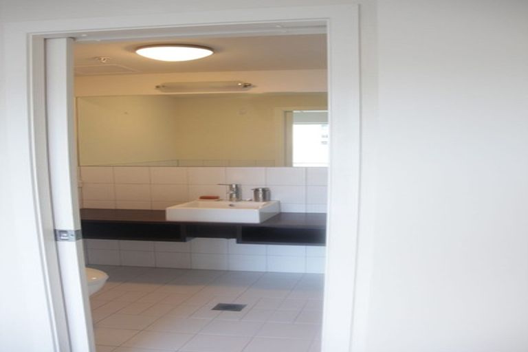 Photo of property in Sol Apartments, 11/37 Jessie Street, Te Aro, Wellington, 6011