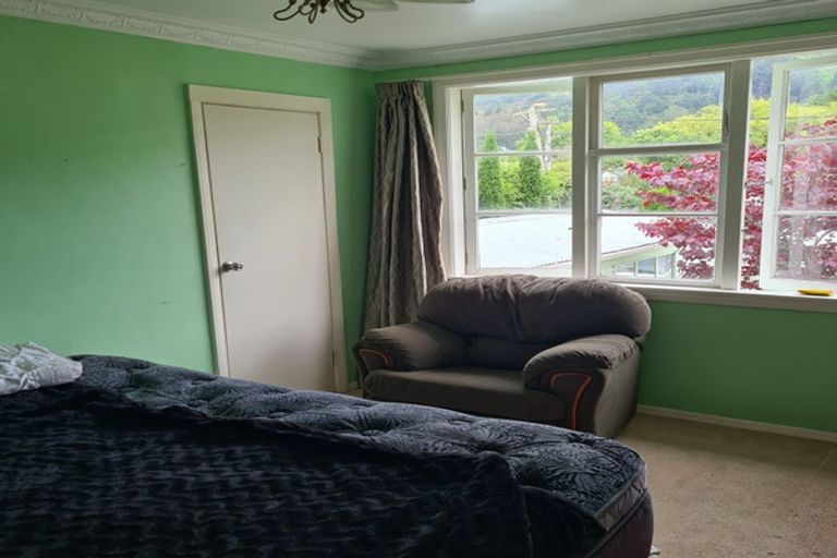 Photo of property in 115 Judd Crescent, Naenae, Lower Hutt, 5011