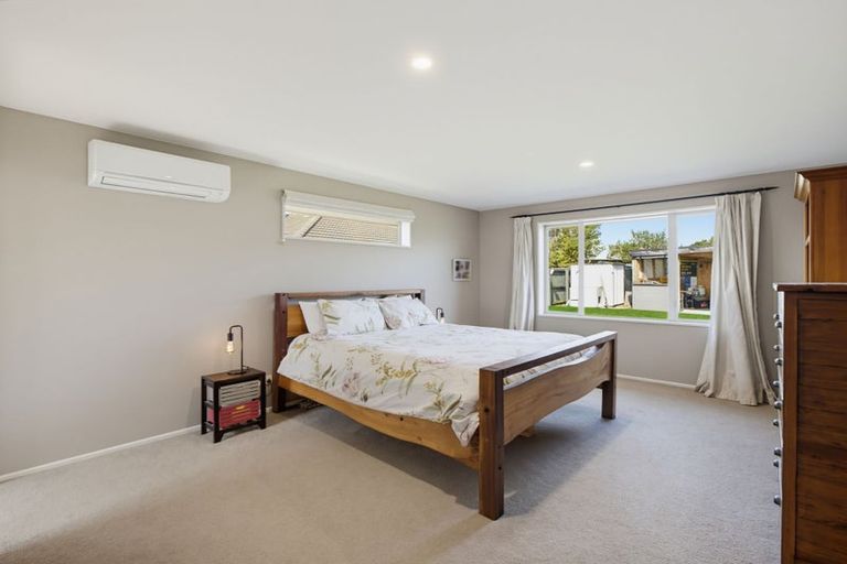 Photo of property in 11 Wyber Place, Kaiapoi, 7630