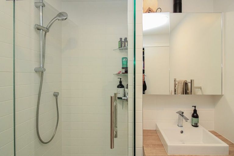 Photo of property in Pinnacle Apartments, W807/160 Victoria Street, Te Aro, Wellington, 6011