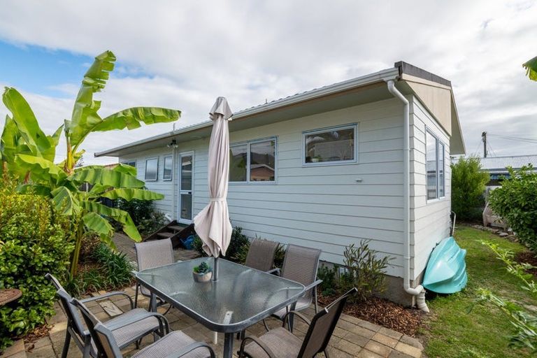 Photo of property in 2/16 Parkers Road, Tahunanui, Nelson, 7011