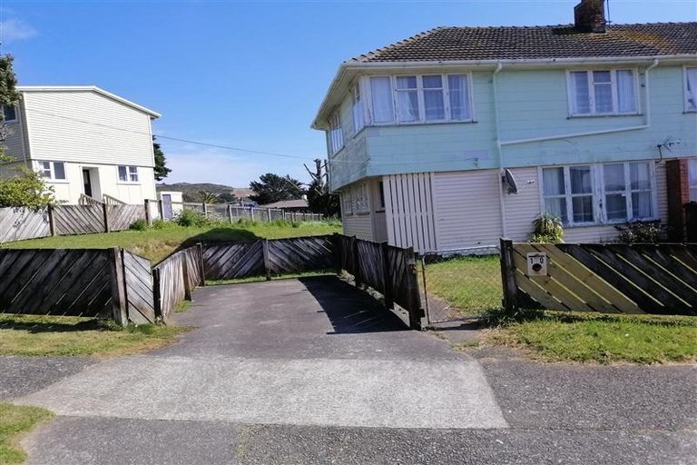 Photo of property in 8-10 Leicester Street, Cannons Creek, Porirua, 5024