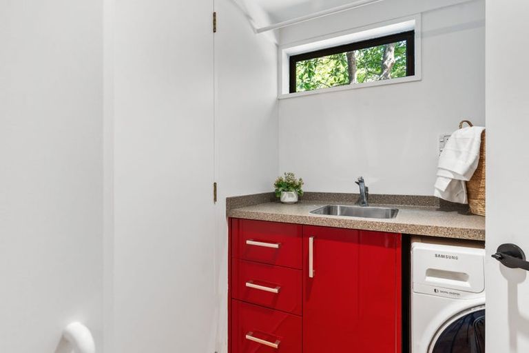 Photo of property in 2/143 Straven Road, Fendalton, Christchurch, 8014