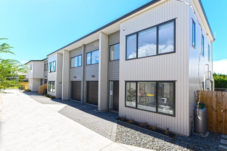 Photo of property in 166b Ennis Avenue, Pakuranga Heights, Auckland, 2010