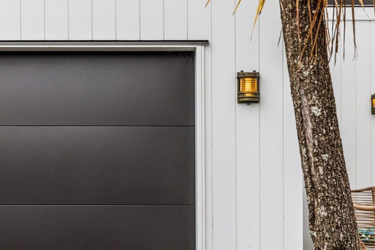 Photo of property in 46 St Michaels Avenue, Point Chevalier, Auckland, 1022