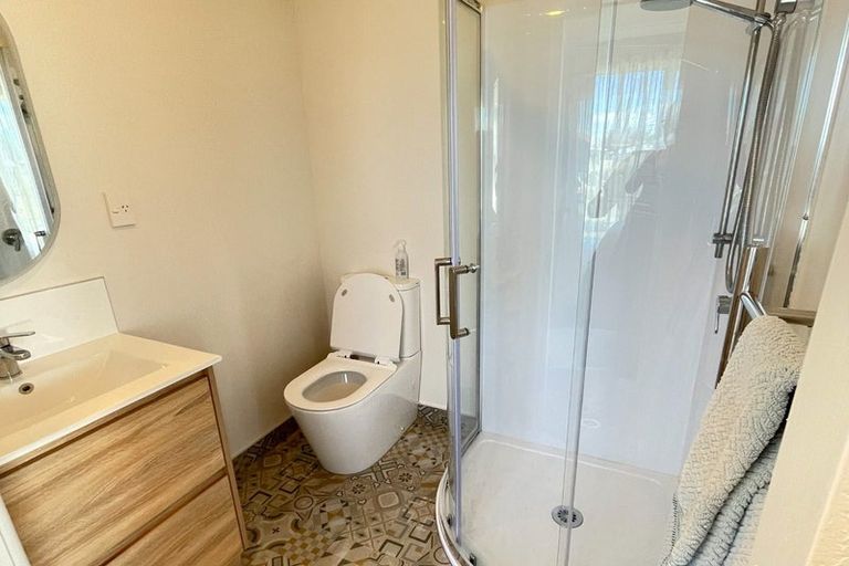 Photo of property in 62 Oriana Crescent, Hornby, Christchurch, 8042