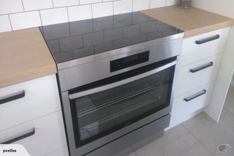 Photo of property in 22 Loxley Place, Lincoln, 7608