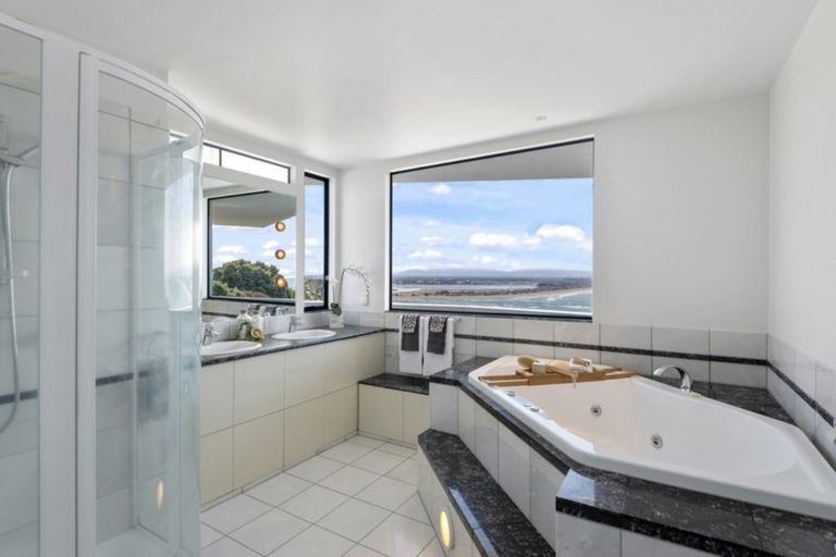 Photo of property in 142 Scarborough Road, Scarborough, Christchurch, 8081