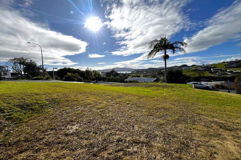 Photo of property in 1 Hibiscus Avenue, Cable Bay, 0420