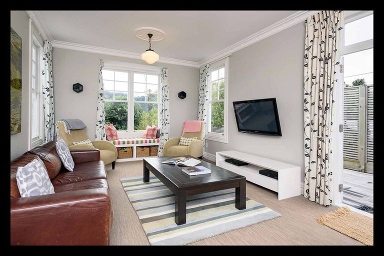 Photo of property in 35 Everest Street, Khandallah, Wellington, 6035