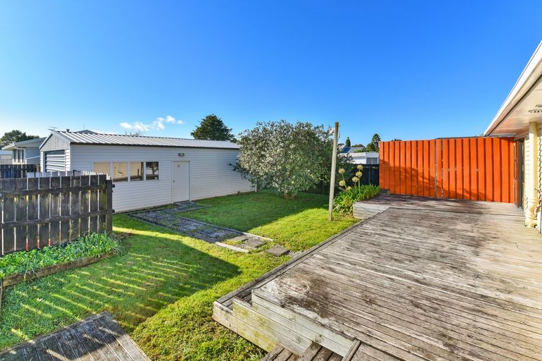 Photo of property in 1/35 Hill Crescent, Papakura, 2110