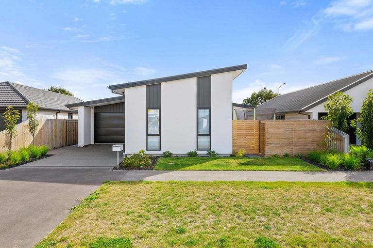 Photo of property in 26 Horoeka Street, Avonhead, Christchurch, 8042