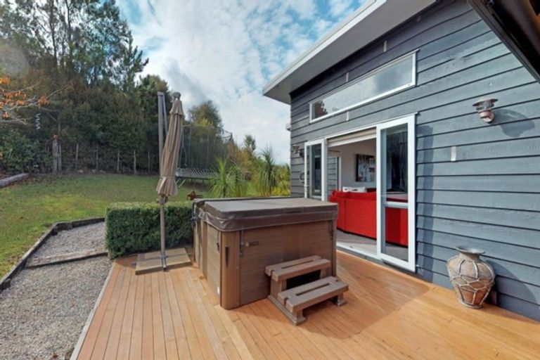 Photo of property in 29 Brampton Road, Snells Beach, 0920