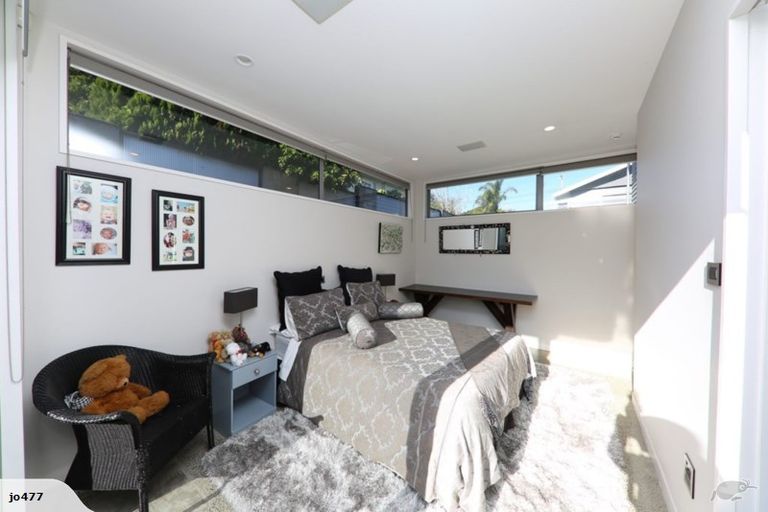 Photo of property in 25 St Michaels Avenue, Point Chevalier, Auckland, 1022