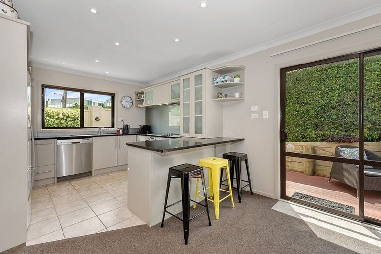 Photo of property in 98 River Road, Hamilton East, Hamilton, 3216