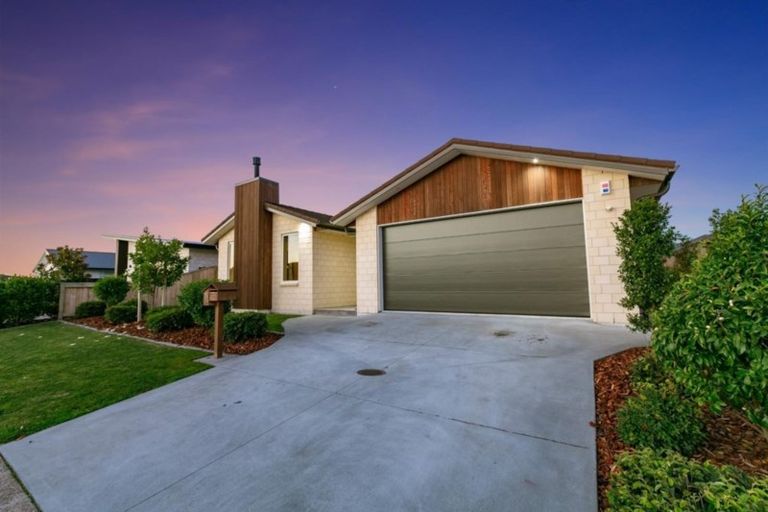 Photo of property in 26 Penetaka Heights, Pyes Pa, Tauranga, 3112