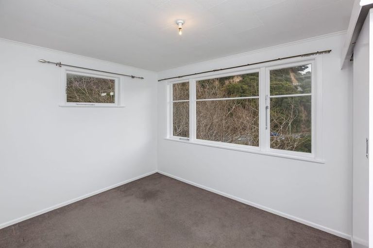 Photo of property in 6 Curtis Street, Northland, Wellington, 6012