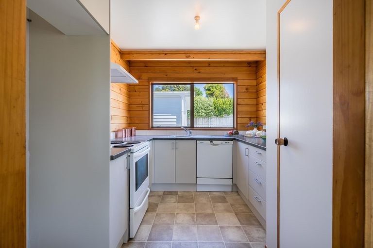 Photo of property in 114 Pooks Road, Ranui, Auckland, 0612
