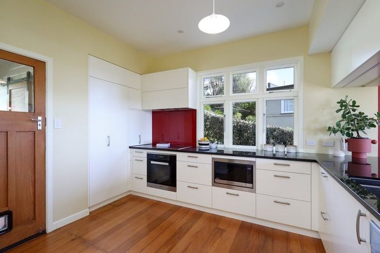 Photo of property in 16 Allan Street, Nelson South, Nelson, 7010