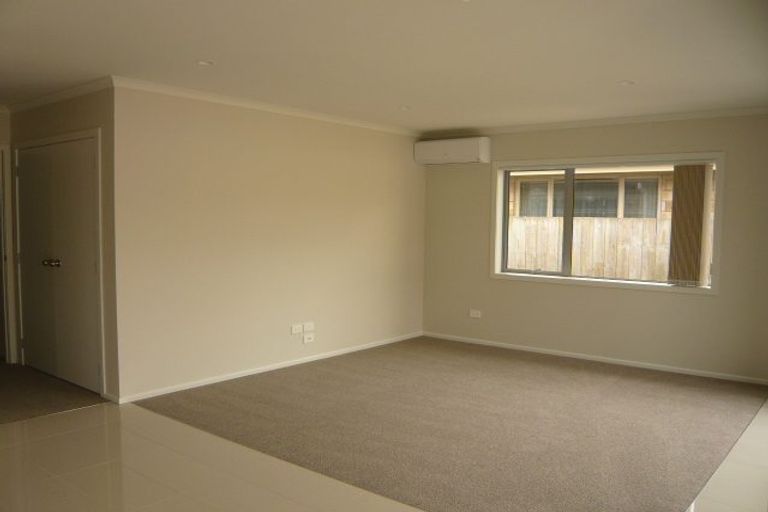 Photo of property in 2/17 Jones Crescent, Melville, Hamilton, 3206