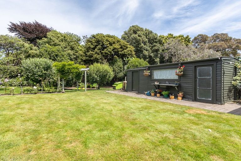 Photo of property in 270 Te Moana Road, Waikanae, 5036