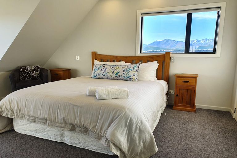 Photo of property in 12 Hamilton Drive, Lake Tekapo, 7999