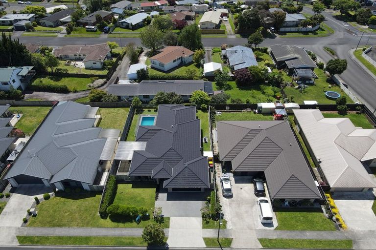 Photo of property in 8 Carlingford Rise, Dinsdale, Hamilton, 3204