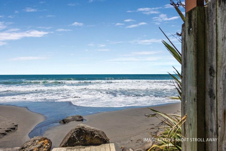 Photo of property in 45 Mcfarlane Street, Oakura, 4314