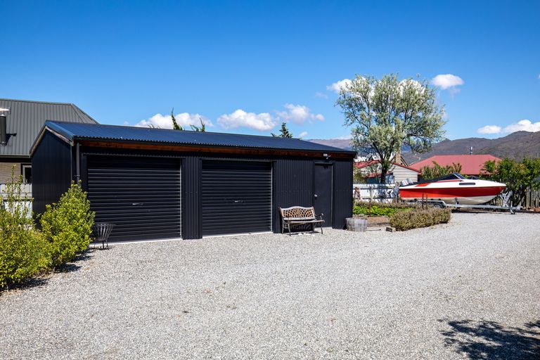 Photo of property in 114 Shields Street, Clyde, 9330