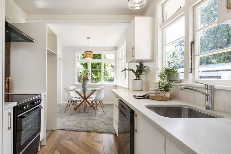 Photo of property in 14 Scotston Avenue, St Albans, Christchurch, 8052