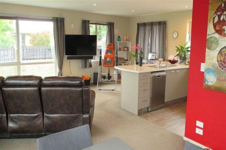 Photo of property in 96 Mackenzie Avenue, Woolston, Christchurch, 8023