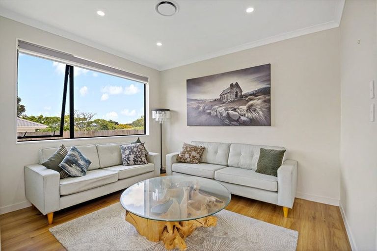 Photo of property in 18 Laurelwood Avenue, Pukekohe, 2120