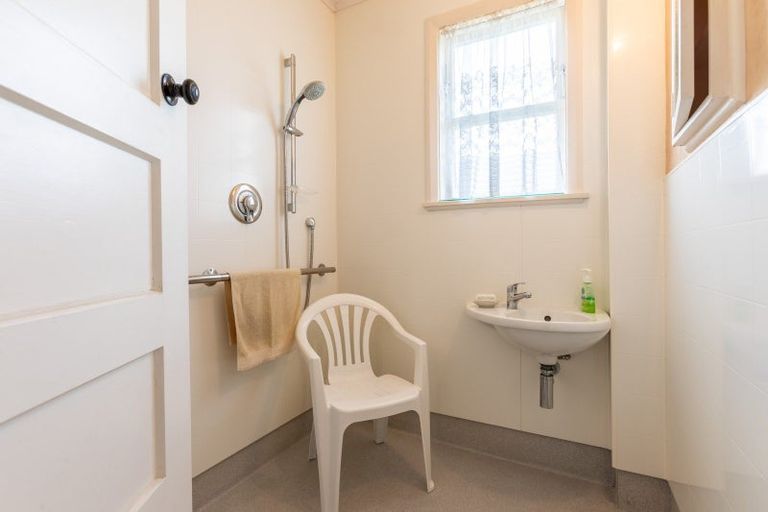 Photo of property in 29 Fox Street, Woodville, 4920