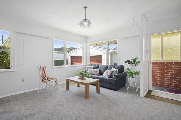 Photo of property in 210 Taita Drive, Avalon, Lower Hutt, 5011