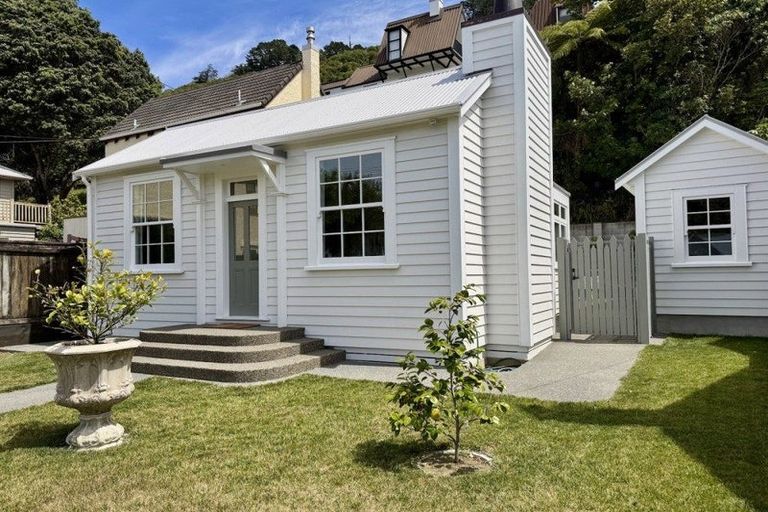 Photo of property in 240 Tinakori Road, Thorndon, Wellington, 6011
