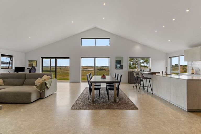 Photo of property in 1498 Oneriri Road, Kaiwaka, 0573