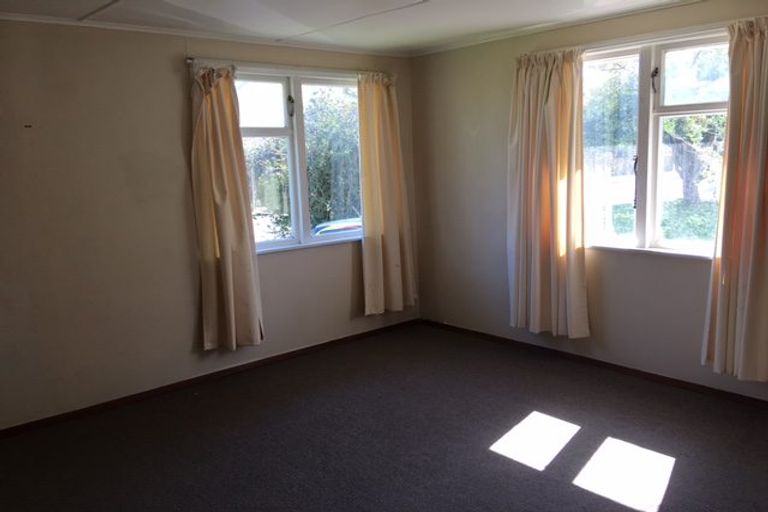 Photo of property in 75 Lipscombe Crescent, Havelock North, 4130