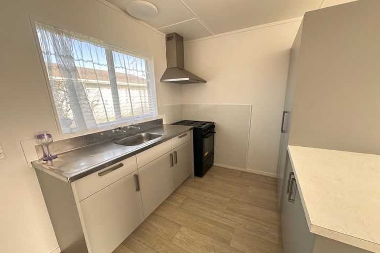 Photo of property in 1/17 Hildreth Street, Trentham, Upper Hutt, 5018