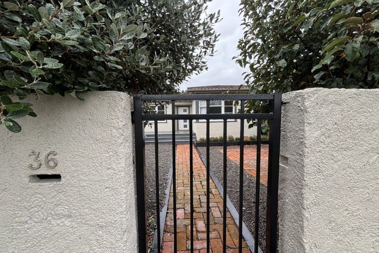 Photo of property in 36 Aberdeen Avenue, Takaro, Palmerston North, 4412