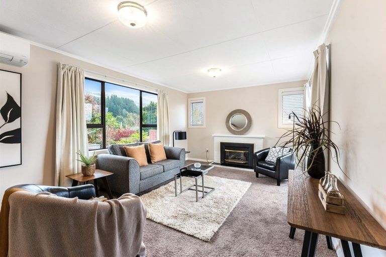 Photo of property in 111 Centennial Avenue, Helensburgh, Dunedin, 9010