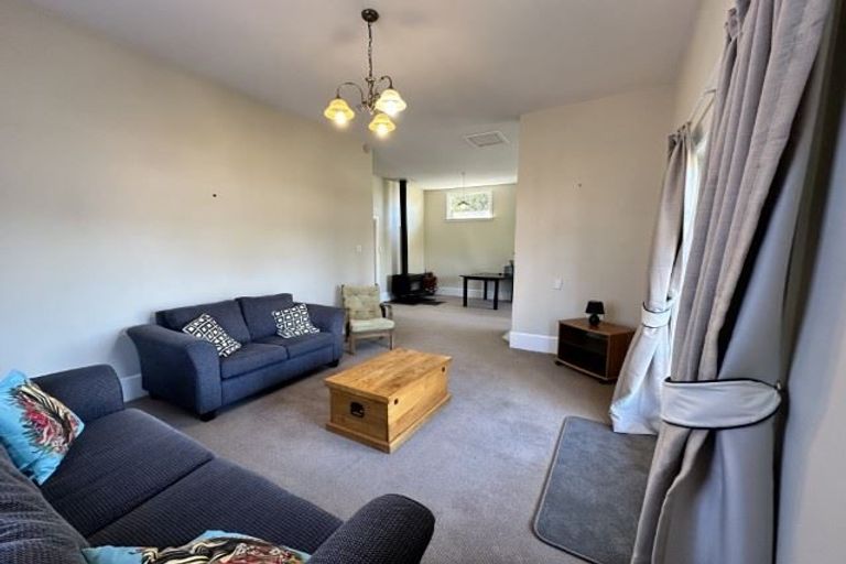 Photo of property in 18a Leeston And Lake Road, Leeston, 7632