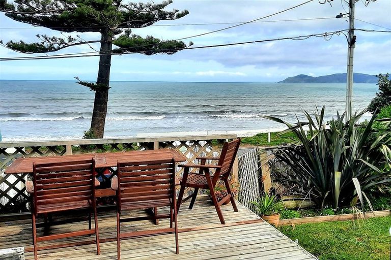 Photo of property in 3b The Esplanade, Raumati South, Paraparaumu, 5032
