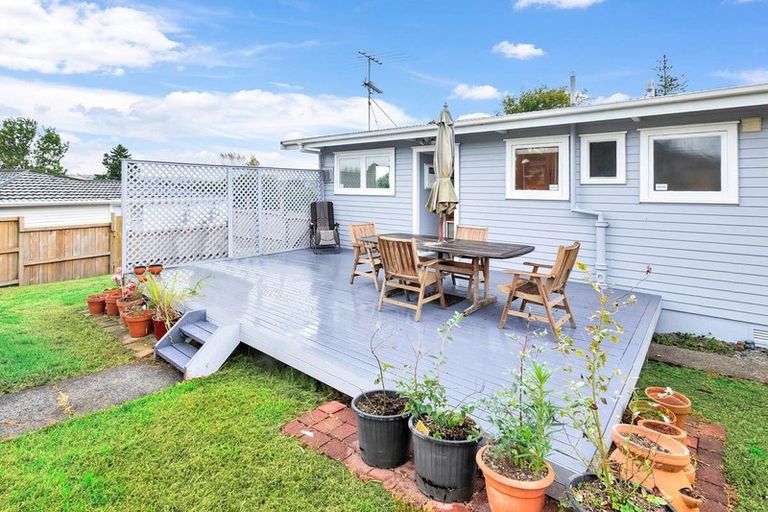 Photo of property in 89 Bond Crescent, Forrest Hill, Auckland, 0620