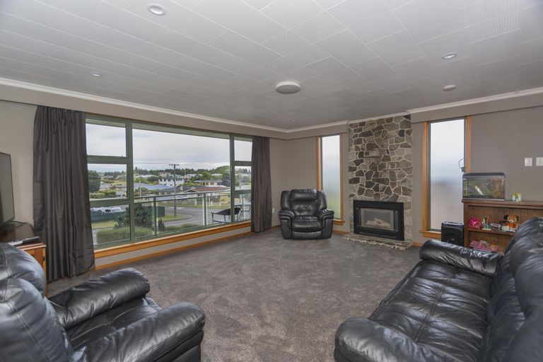 Photo of property in 16 Argyle Street, Weston, Oamaru, 9401
