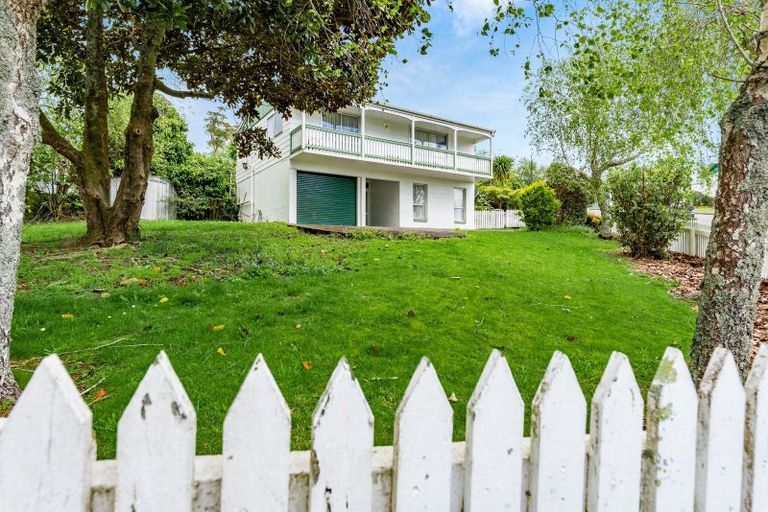 Photo of property in 50 Trelawney Crescent, Westown, New Plymouth, 4310