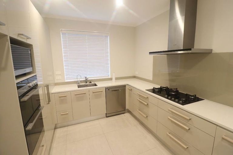 Photo of property in 63 Mackay Drive, Greenhithe, Auckland, 0632