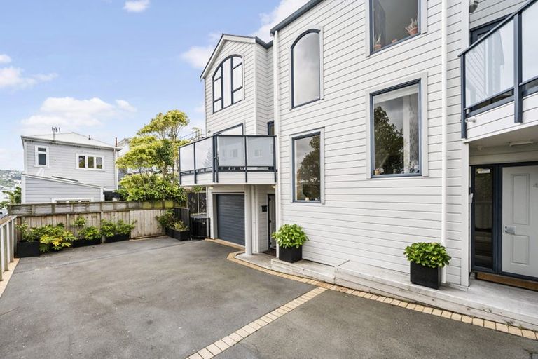 Photo of property in 5/96 Austin Street, Mount Victoria, Wellington, 6011