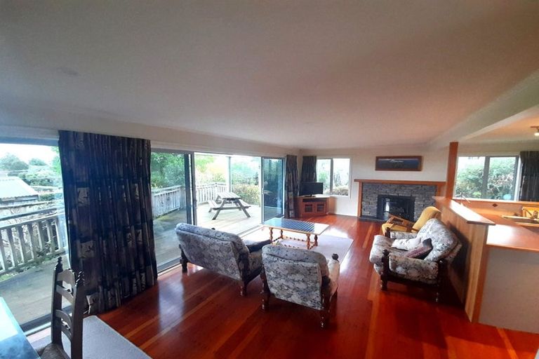 Photo of property in 7 Weka Road, Waipahihi, Taupo, 3330
