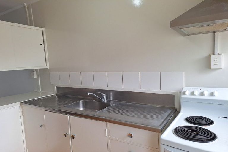 Photo of property in 28 Landscape Road, Papatoetoe, Auckland, 2025