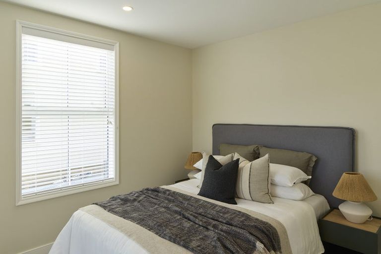 Photo of property in 8 Roscoe Street, Saint Martins, Christchurch, 8022